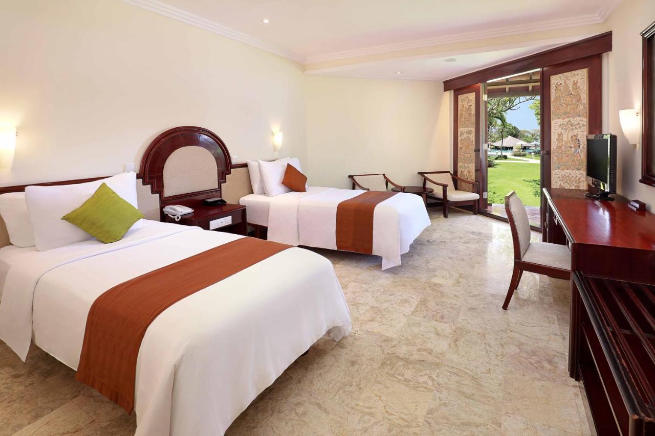Discovery Kartika Plaza Hotel Kuta Lombok Exterior foto
