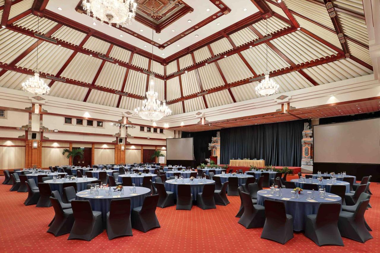 Discovery Kartika Plaza Hotel Kuta Lombok Exterior foto The Great Hall