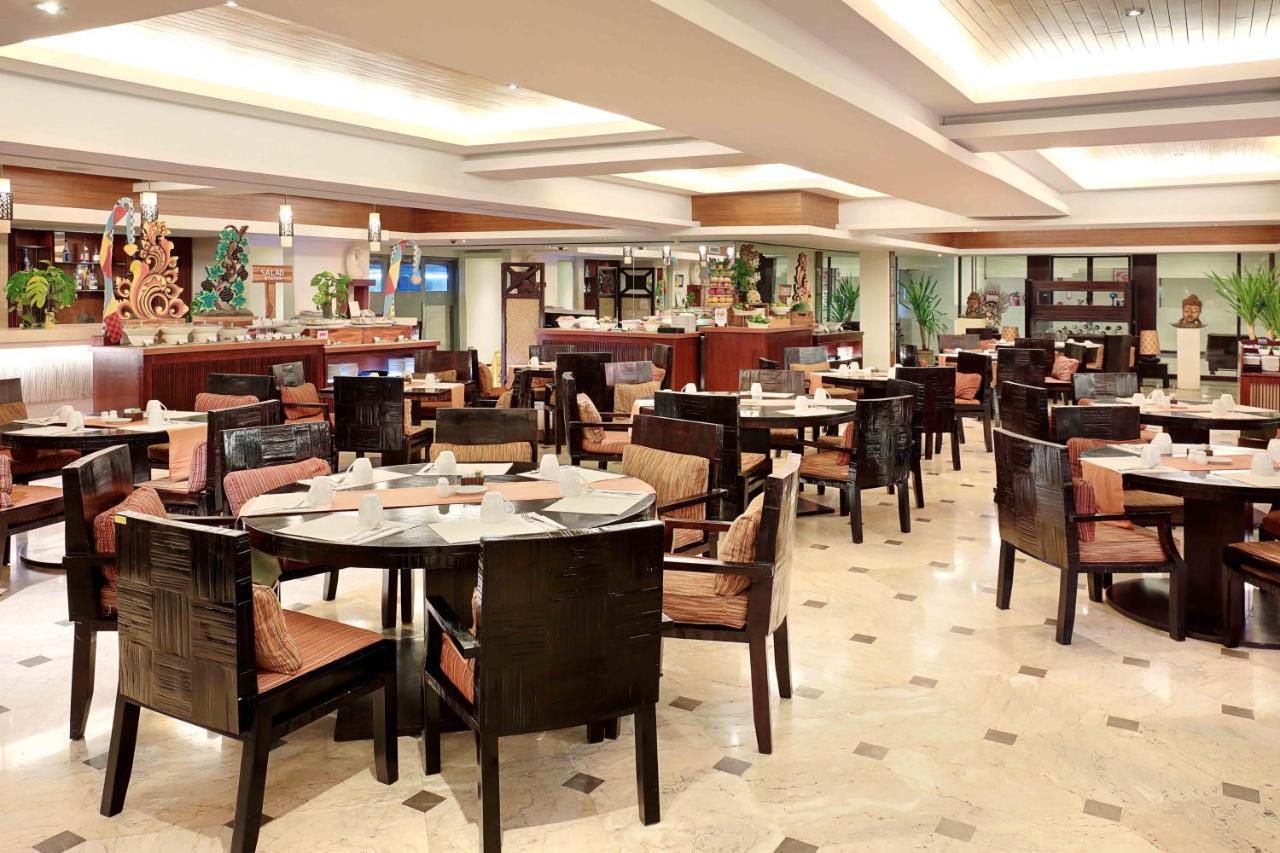 Discovery Kartika Plaza Hotel Kuta Lombok Exterior foto The restaurant